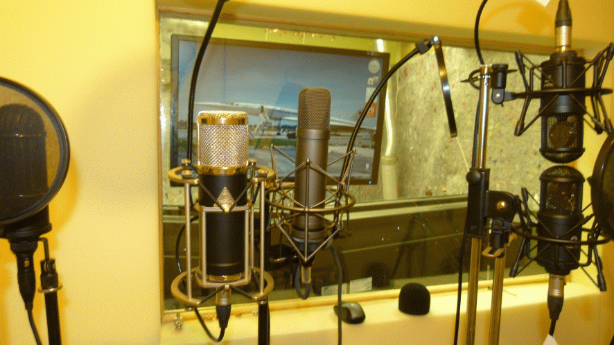 парк микрофонов в студии звукозаписи вместе с Октава окталаб мкл-111